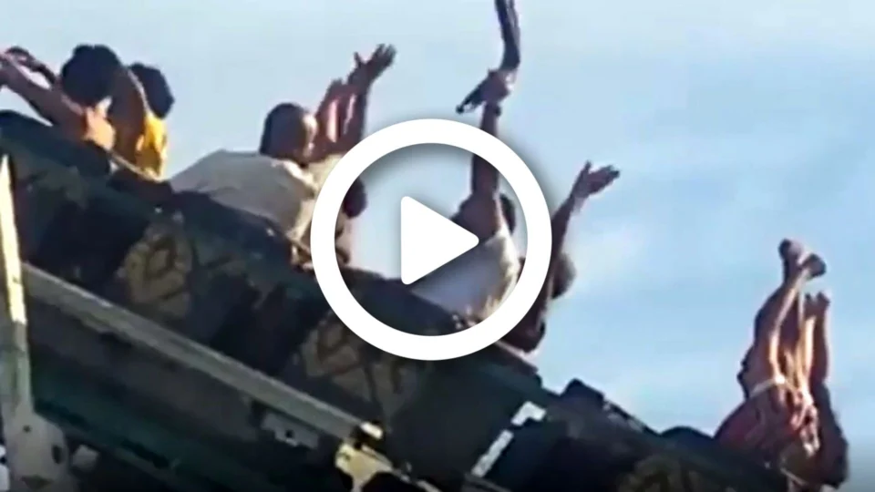 VÍDEO: trava de montanha-russa se solta e deixa visitantes do parque temático Hopi Hari aflitos, em Vinhedo (SP)