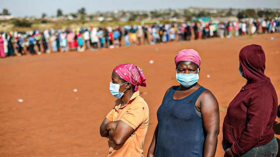 COVID-19: números de casos na África supera os 10 milhões