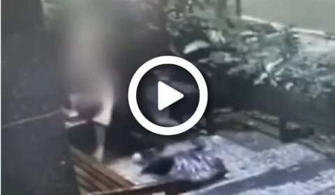 VÍDEO: câmera registra mulher sendo atacada a facadas por homem em frente a um hotel do Rio de Janeiro