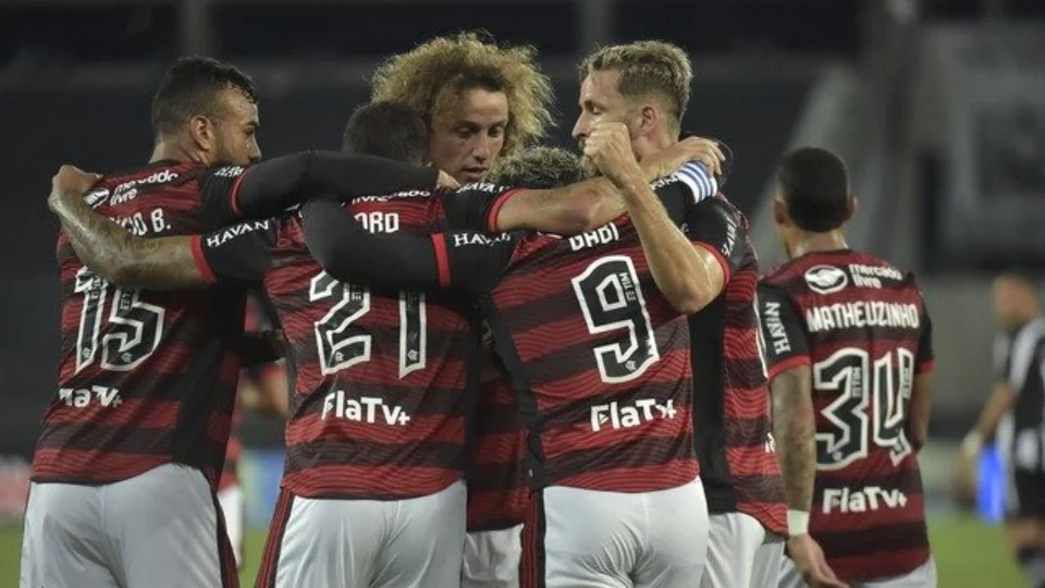 Flamengo joga fácil, vence Bota por 3 a 1 e assume vice-liderança do Carioca
