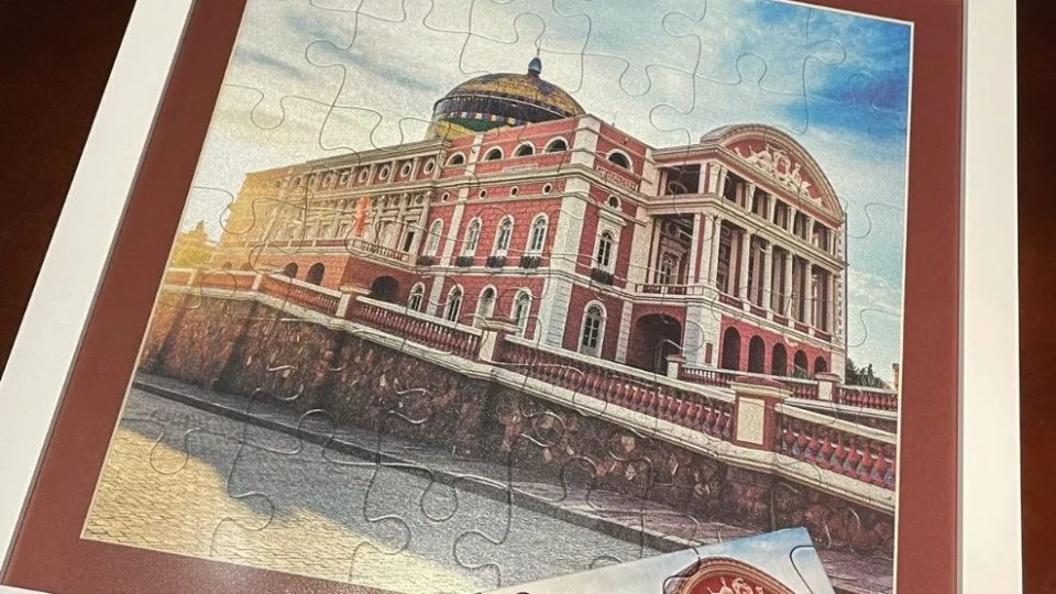 Casarão de Ideias lança quebra-cabeça em homenagem ao Teatro Amazonas