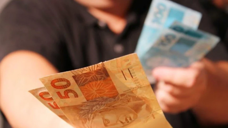 Pedidos de resgate de dinheiro ‘esquecido’ começam na segunda-feira