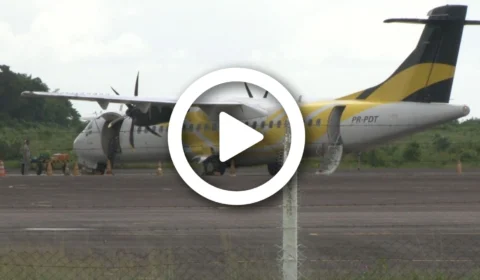 VÍDEO: passageira entra na justiça contra empresa Passaredo por atraso de voo em dois dias em Parintins-AM