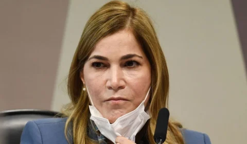 Mayra Pinheiro, a ‘Capitã Cloroquina’, é exonerada do cargo no Ministério da Saúde