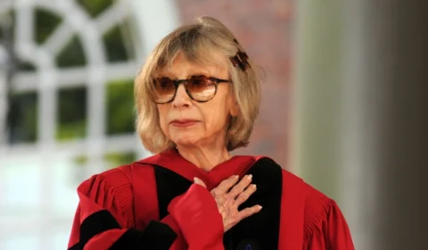 Morre aos 87 anos, escritora Joan Didion, cronista da sociedade norte-americana