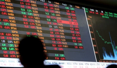Ibovespa encerra 2021 com queda de 12% na Bolsa de Valores