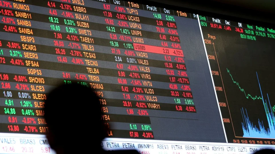 Ibovespa encerra 2021 com queda de 12% na Bolsa de Valores