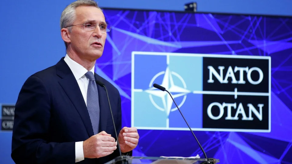‘Otan não deve fazer parte do conflito e não enviará tropas ou aviões para a Ucrânia’, diz secretário-geral