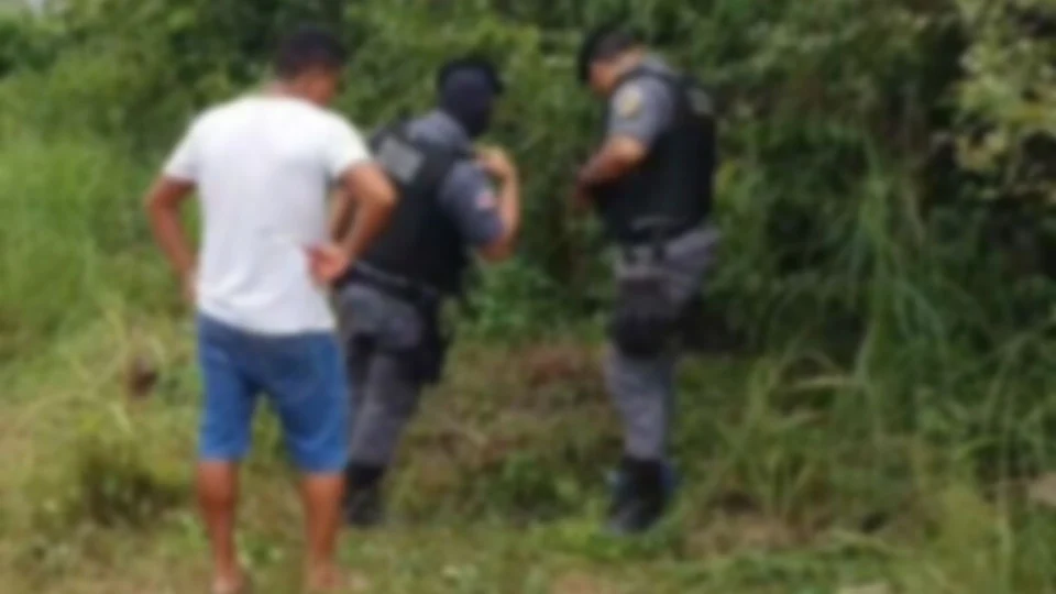 Corpo de recém-nascido é encontrado na rodovia AM-010, em Itacoatiara