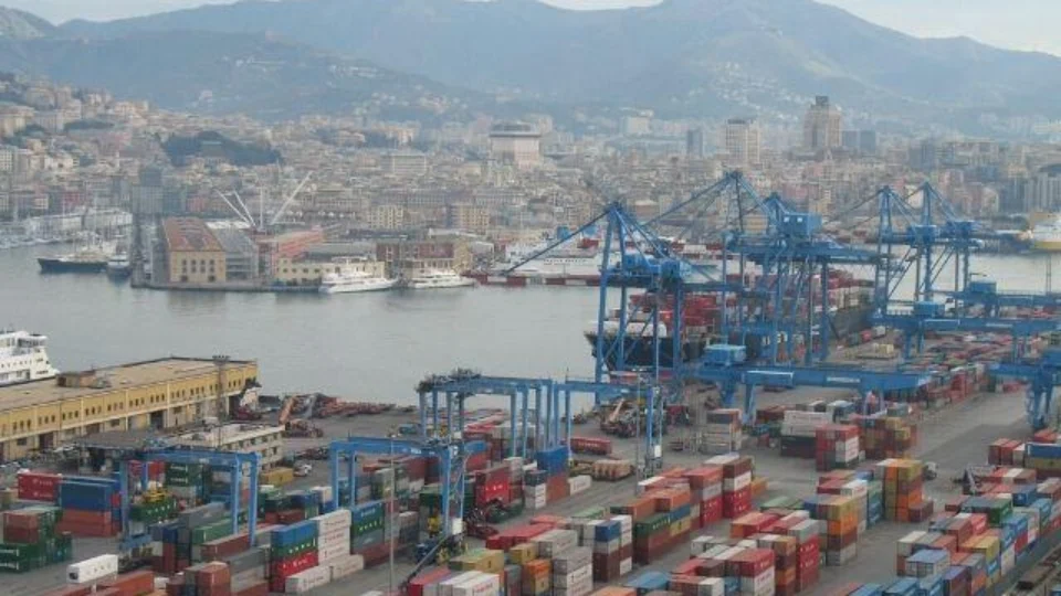 Polícia italiana apreende mais de 400 kg de cocaína em sacas de café enviadas do Brasil