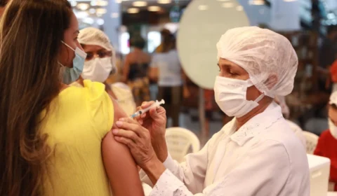 Manaus tem 22 pontos de vacinação contra covid neste sábado