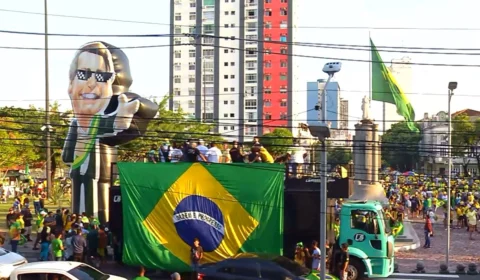 VÍDEO: Em Manaus, manifestantes apoiam Bolsonaro e pedem saída de ministros do STF