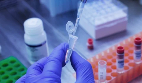 ÔMICRON: Brasil já registra 5 casos da nova variante; outros oito casos suspeitos estão em investigação