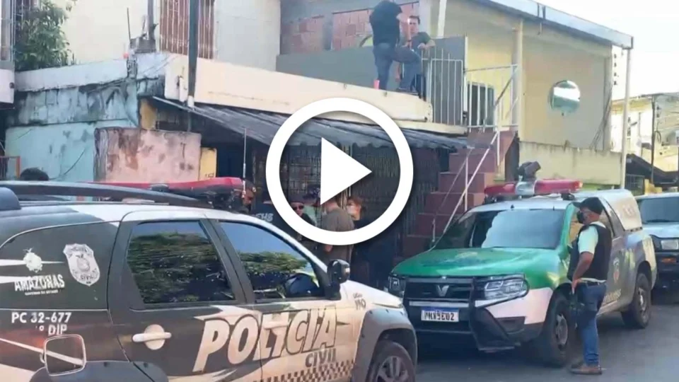 VÍDEO: homem é executado após ter a casa invadida por pistoleiros