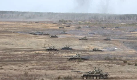 Rússia diz que cinco pessoas foram abatidas ao tentar violar território russo; Ucrânia nega