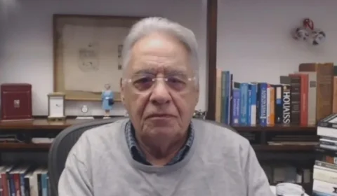 Após fraturar o fêmur, o ex-presidente FHC é operado e passa bem, em São Paulo