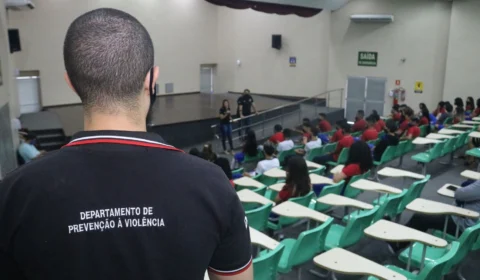 Em Manaus, escola recebe ações socioeducativas voltadas para o combate ao bullying