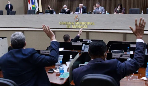 Após justiça suspender licitações, vereadores saem em defesa do ‘puxadinho’ da Câmara de Manaus