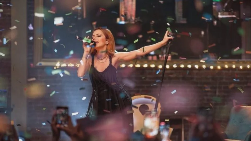 Sandy anuncia volta aos palcos em turnê pelo Brasil; confira agenda