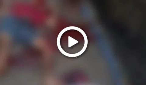 VÍDEO: dois homens e um cachorro são mortos a tiros em beco na Zona Sul de Manaus