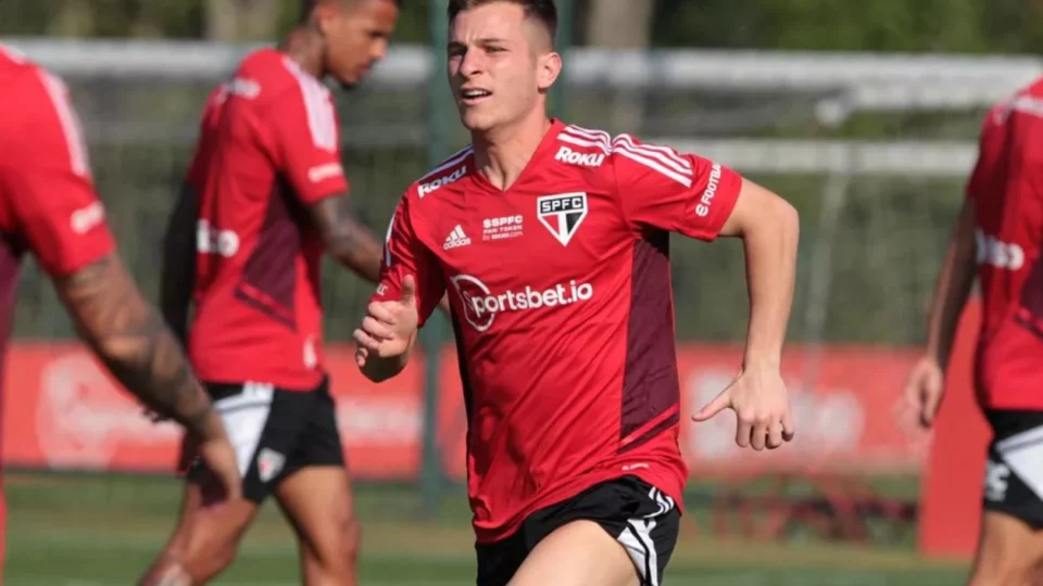São Paulo encara Flamengo pela semifinal da Copa do Brasil com apenas um dos cinco reforços recém-contratados