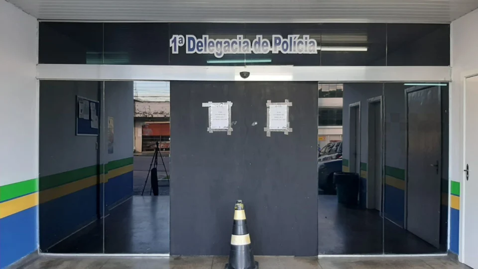 Homem é preso em flagrante após roubar cabos de energia no Centro de Manaus