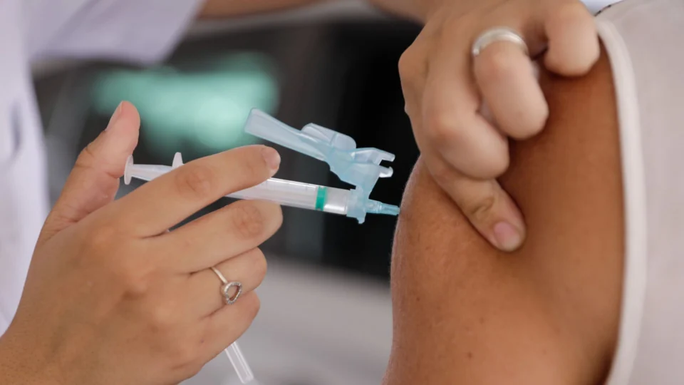 Covid-19: confira pontos de vacinação para adultos e crianças nesta quinta-feira, em Manaus