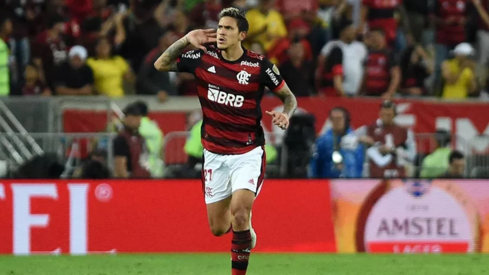 Tite indica que Evolução de Pedro no Flamengo pode rendê-lo vaga na seleção: ‘ele está em um grande momento’