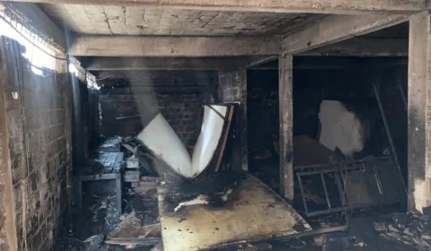 Pistola de cola quente causa incêndio em marcenaria na Zona Sul de Manaus