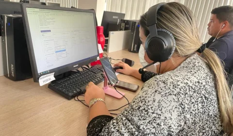 Telemonitoramento busca crianças com atraso vacinal em Manaus