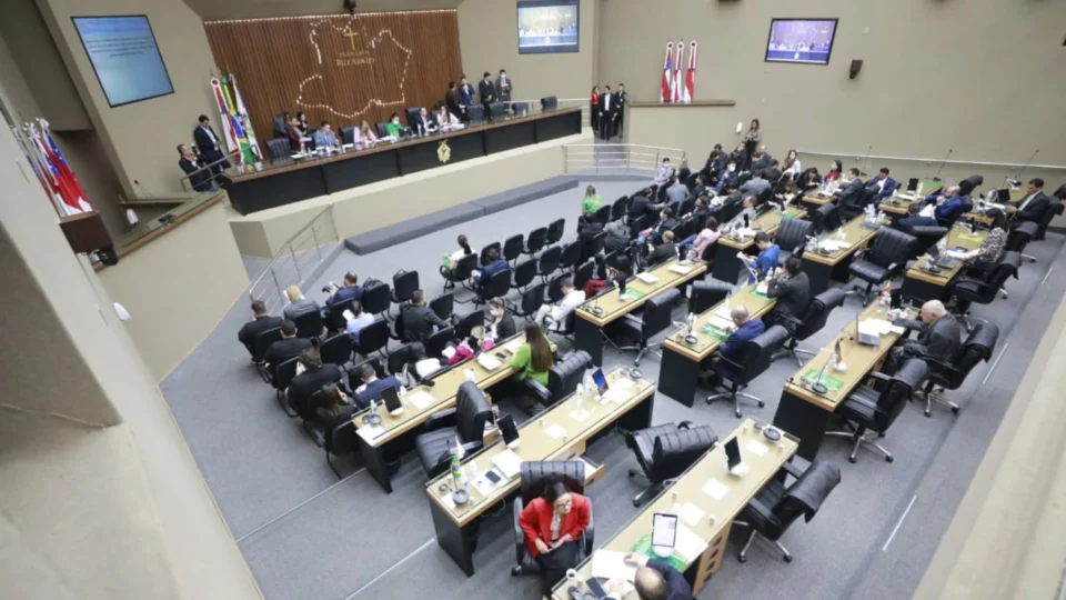 Aleam retoma reuniões parlamentares nesta terça-feira