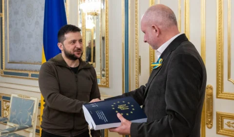 Ucrânia conclui questionário de adesão à União Europeia