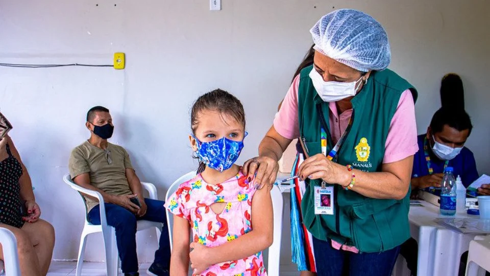 Covid-19: confira pontos de vacinação para adultos e crianças nesta sexta-feira, em Manaus