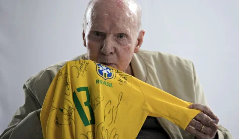 Zagallo passa bem após internação devido à infecção respiratória