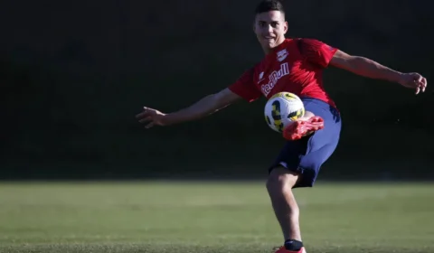 Após se envolver em acidente com vítima fatal Renan tem contrato rescindido pelo Bragantino