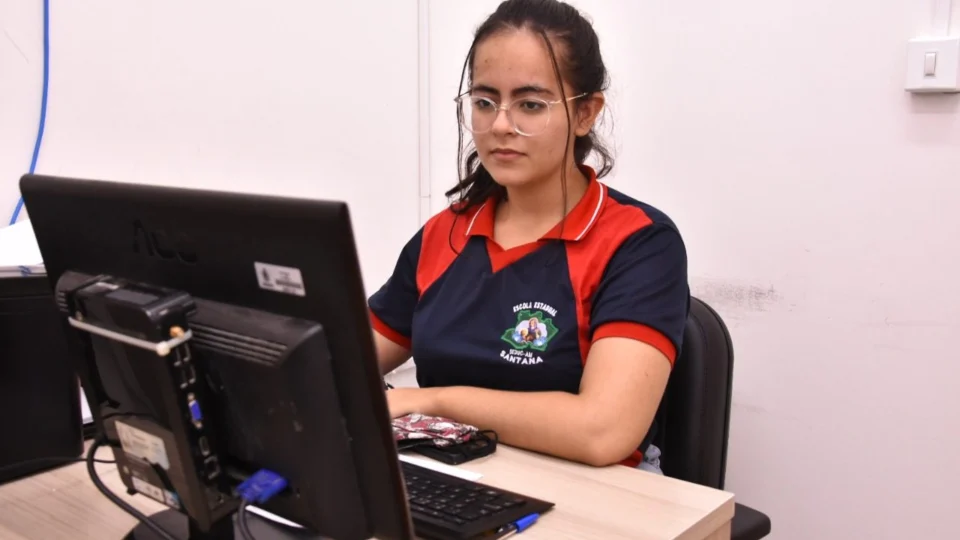 Mais de 3 mil estagiários de níveis médio e superior serão contratos pela prefeitura de Manaus