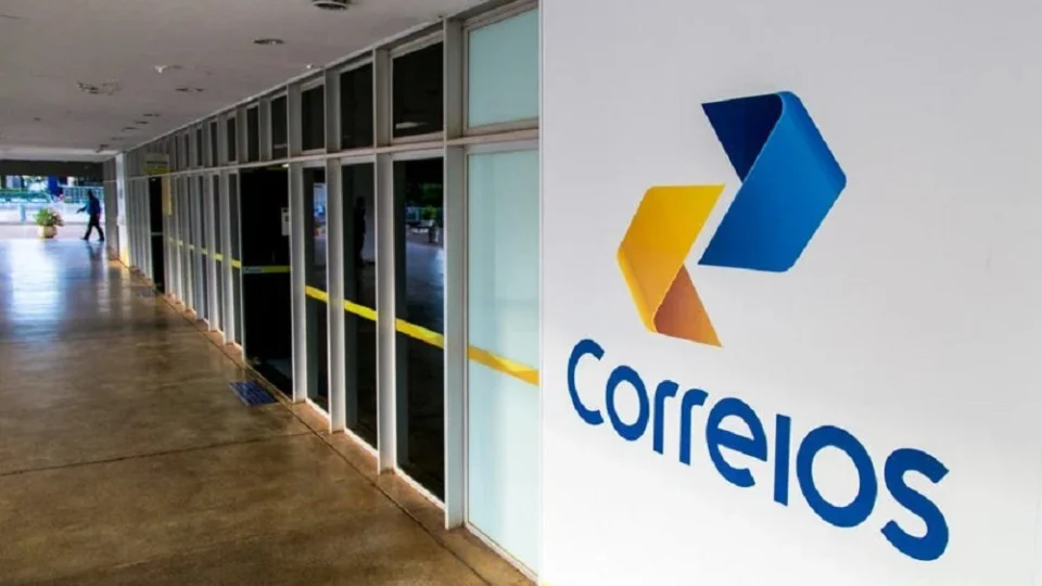 Funcionário dos Correios mata colega de trabalho por causa de peça de capacete, em Goiânia