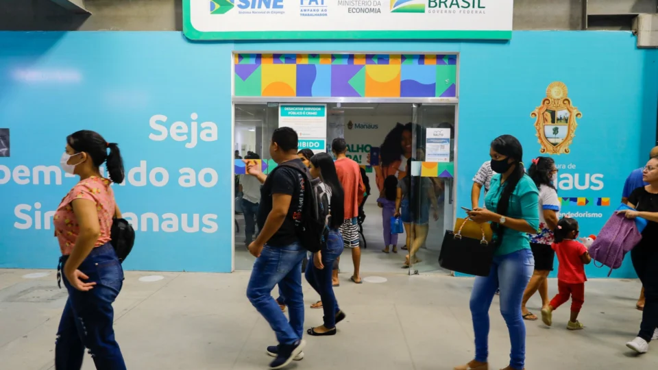 Sine Manaus oferta 245 vagas de emprego nesta quinta-feira