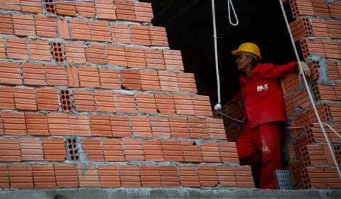 No Amazonas, custos da construção aumentam 1,05% em Junho, aponta IBGE