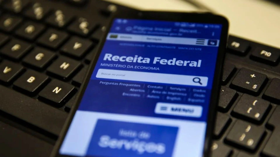 Receita Federal abre consulta ao 4º lote de restituição do IR nesta quarta-feira