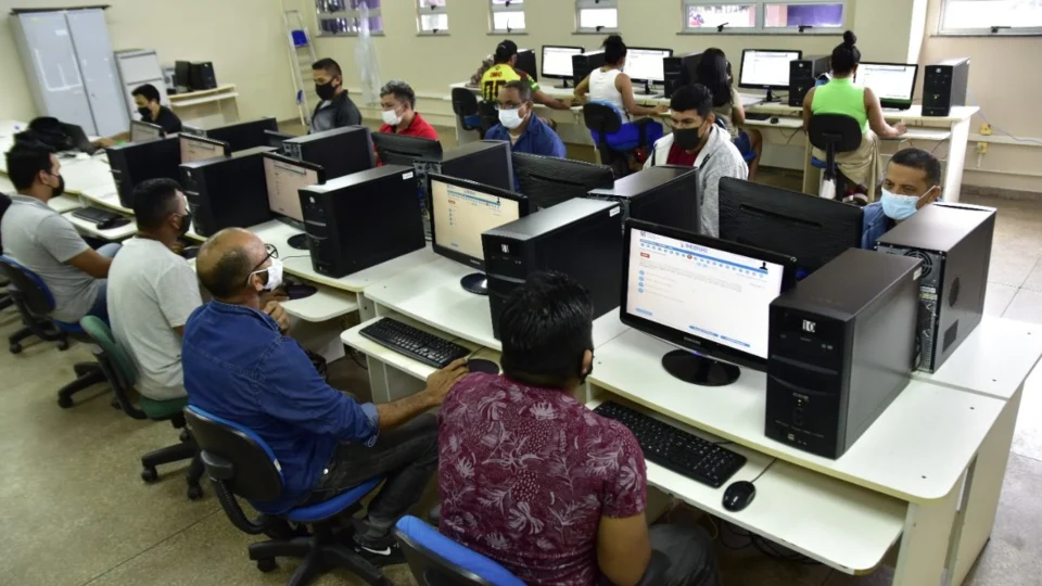 Seduc realiza exame supletivo em Parintins, Barreirinha e Nhamundá, no interior do AM