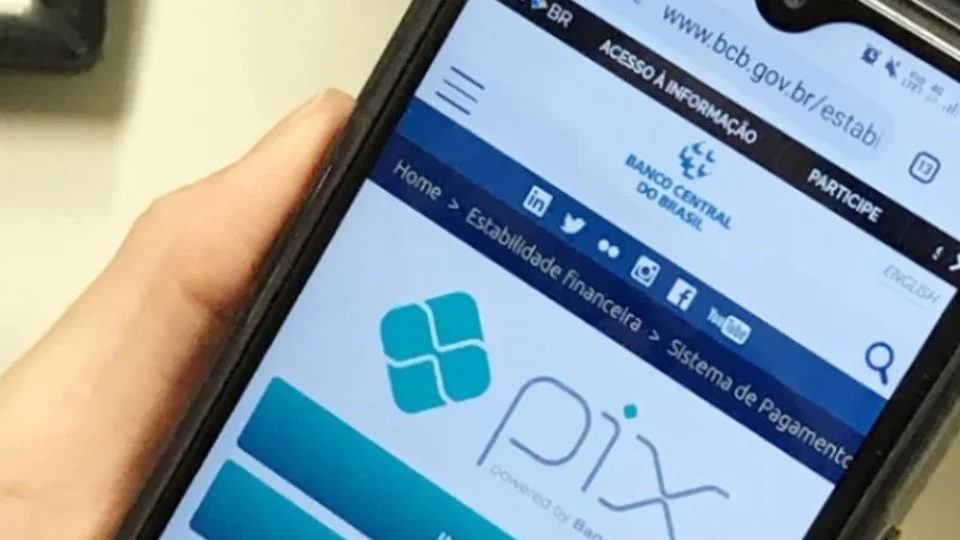 Bancos oferecem parcelamento de compras via Pix no Brasil
