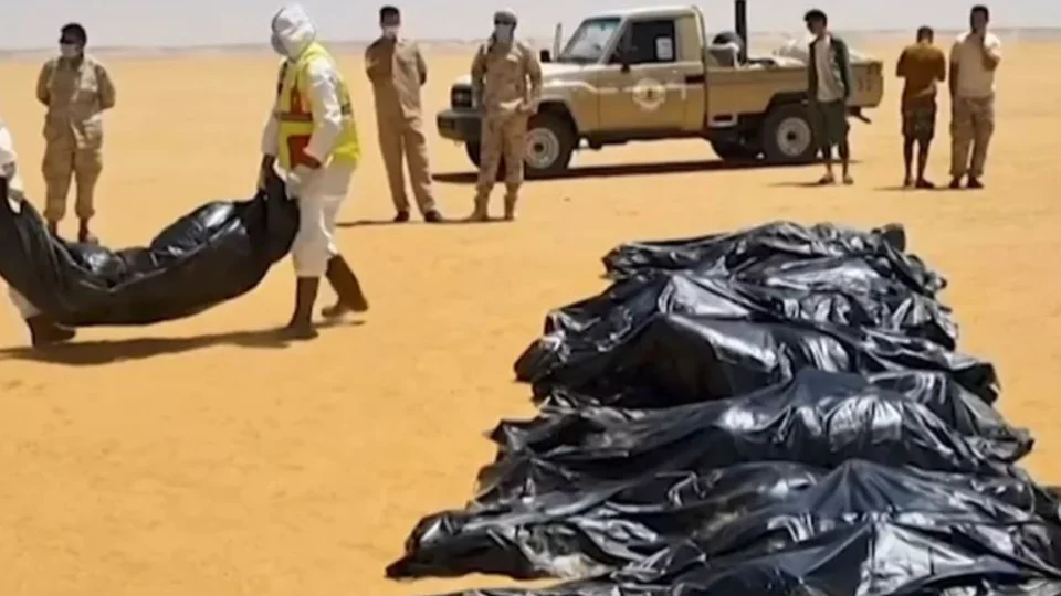 Vinte pessoas morrem de sede no deserto da Líbia