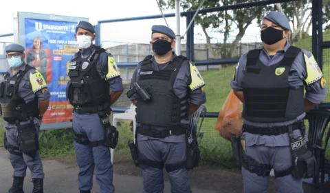 Abono fardamento será pago em maio para policiais militares e bombeiros do AM