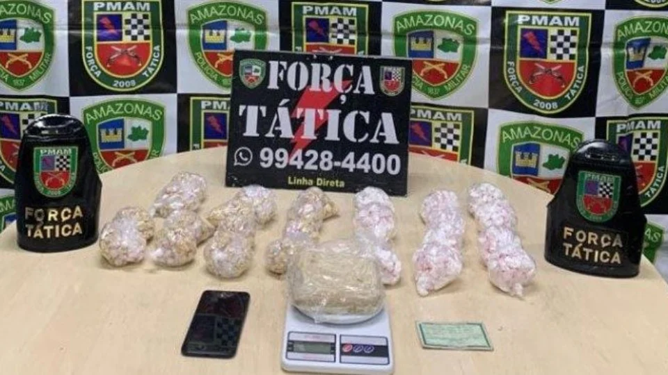 Homem é preso com mais de mil trouxinhas de drogas dentro de mochila na Zona Oeste de Manaus