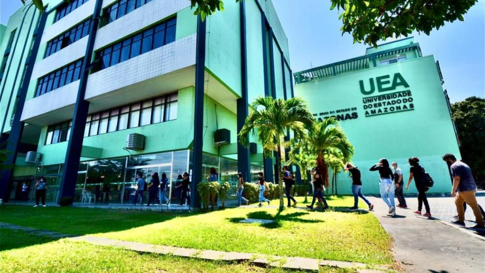 Inscrições do Vestibular e SIS da UEA começam na segunda-feira (22)