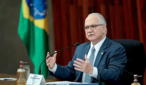 Presidente do TSE, Fachin pede fim dos ataques às urnas eletrônicas no Brasil