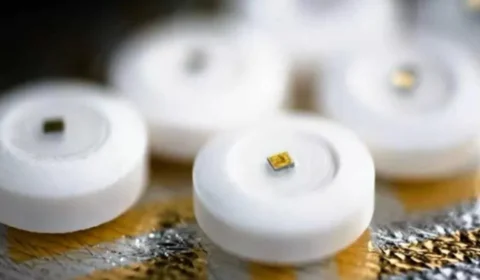 Remédio com chip implantado deve avisar quando paciente ingeriu medicamento