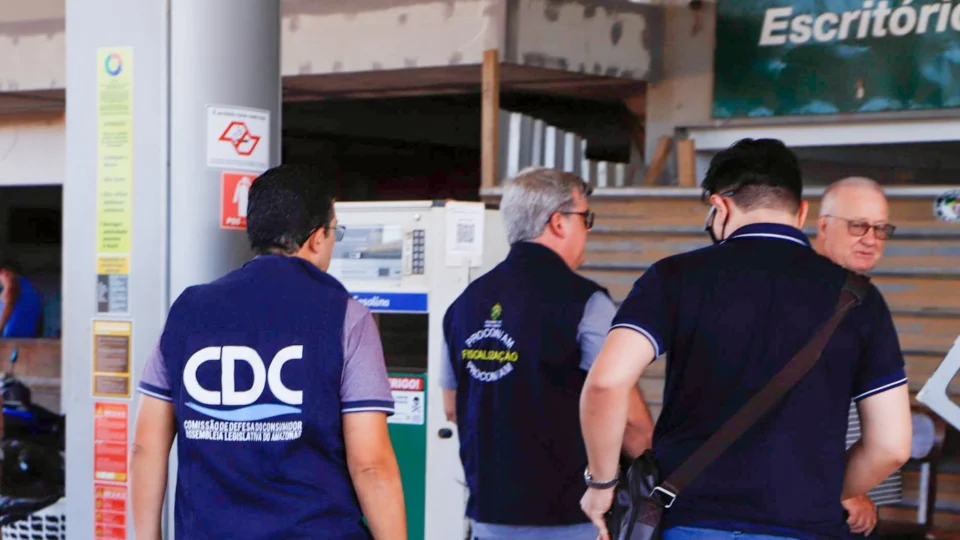 Postos de combustíveis do sul do AM são fiscalizados por comissão da Aleam e Procon