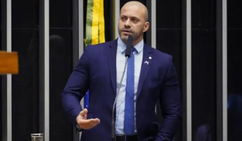 PGR pede ao STF extinção da pena de Silveira